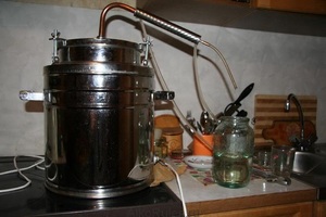 Нюансы и тонкости приготовления самогона из варенья в домашних условиях